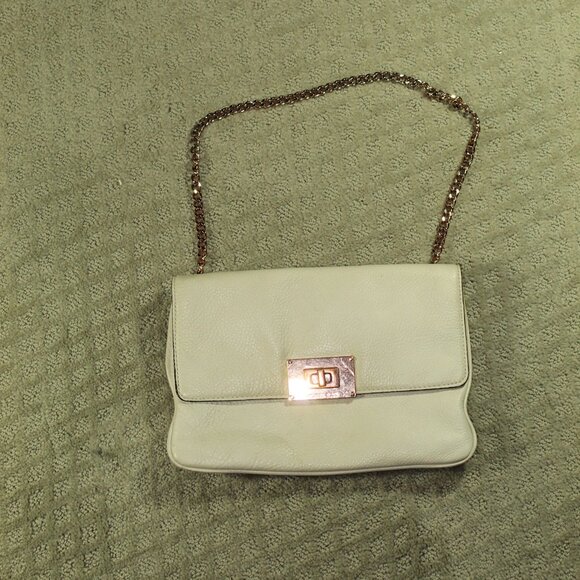Michael Kors Cream Pebble Leather Chain Strap Flap Crossbody Purse - Picture 1 of 12